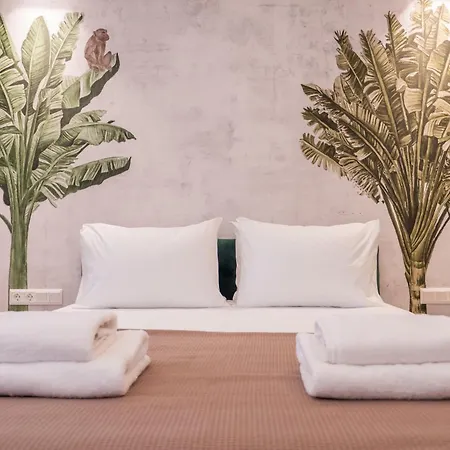 Millennial Trikoupi Apartment *
